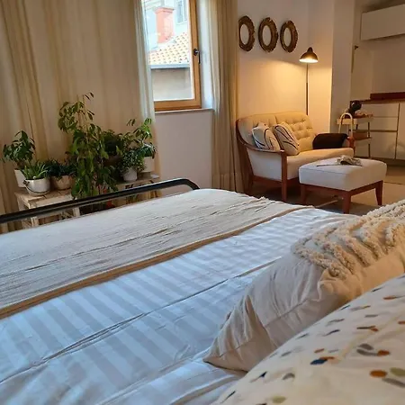 Apartman Tres Virtutes